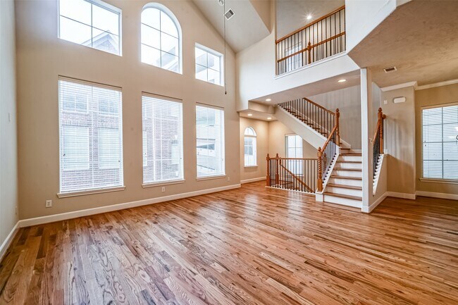 Building Photo - 1117 St Agnes St