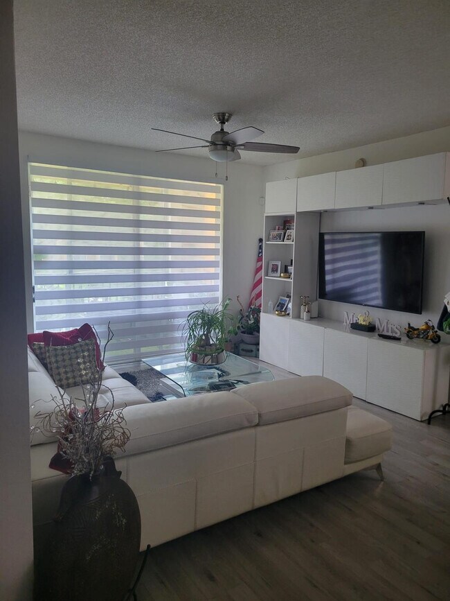 Building Photo - 2080 W Preserve Way