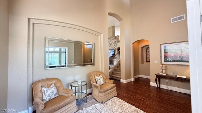 Building Photo - 10633 Adamsong Ave