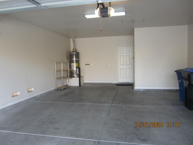 Building Photo - Beautiful Siungle-story home in Aliante