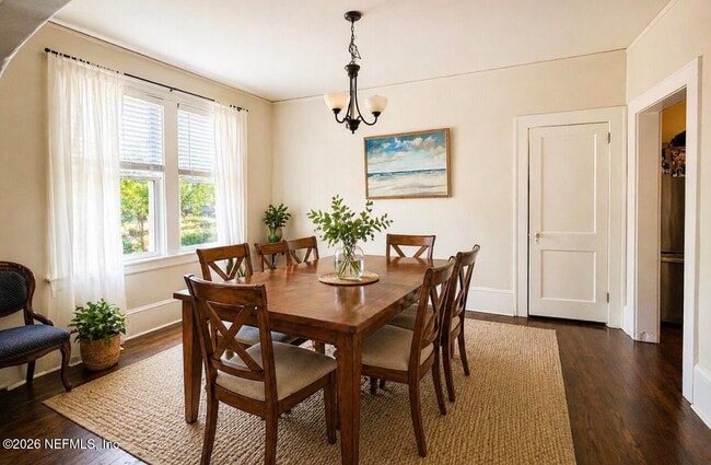 Building Photo - 1765 Canterbury St