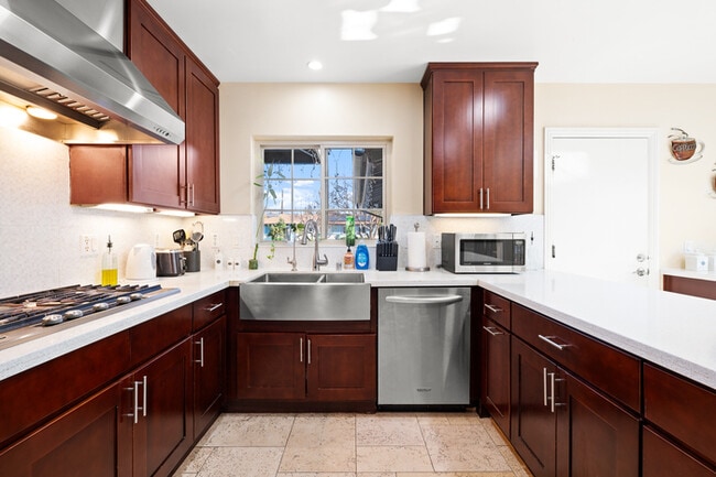 Building Photo - Luxury Estate with Sparkling Pool & Elegant Amenities