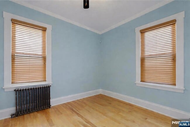 Building Photo - 355 Elm St