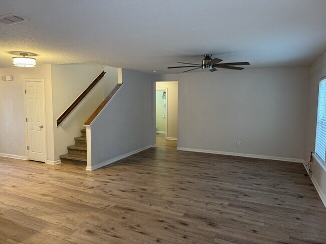 Building Photo - FOR RENT!!!!!-   2nd months rent is FREE!!!!