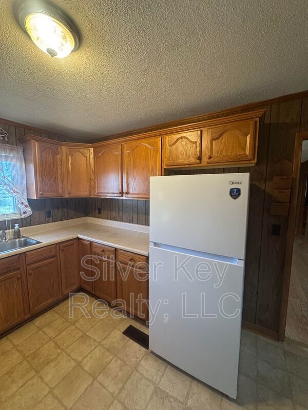 Building Photo - 165 Co Rd 358