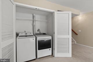 Building Photo - 9757 Cheshire Ridge Cir