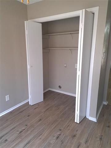 Building Photo - 1125 Highbush Dr