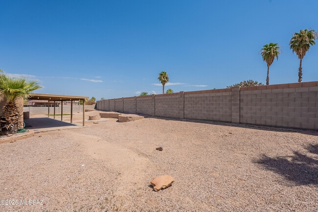Building Photo - 8515 Placita De Lorena