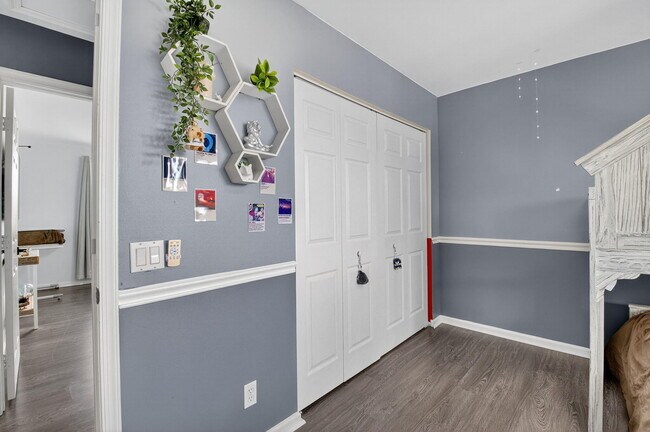 Building Photo - 3943 Westchester Way