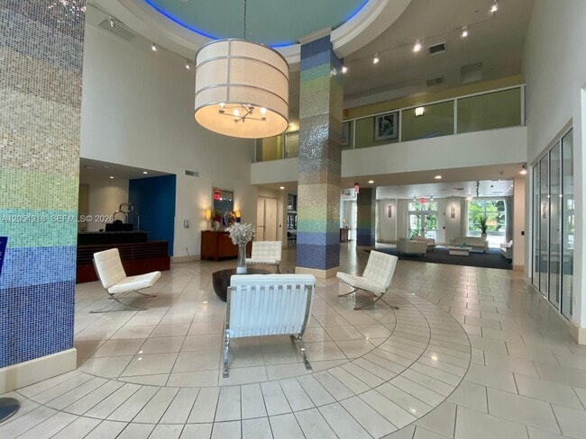 Building Photo - 2000 N Bayshore Dr