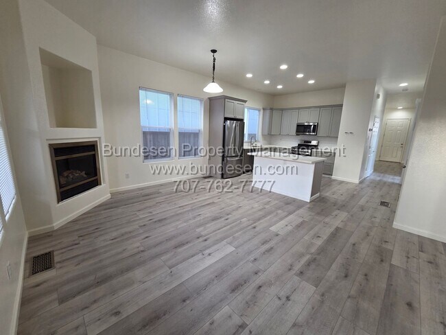 Building Photo - 3855 Louis Krohn Dr