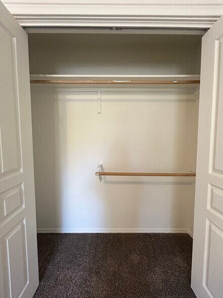 Building Photo - 8896 W Shoup Dr