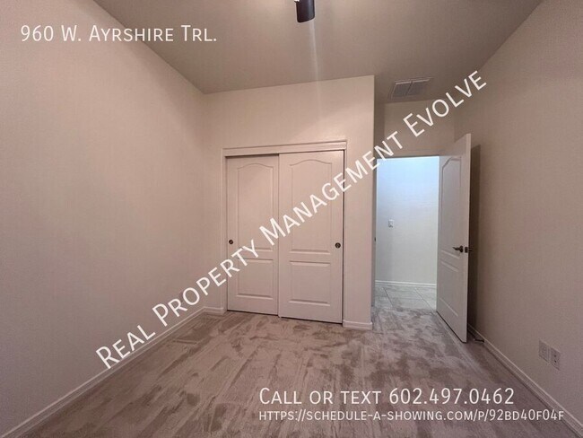 Building Photo - 960 W Ayrshire Trail