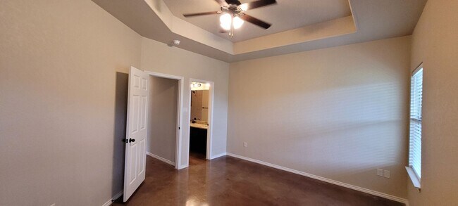 Building Photo - 3 Bed-2 Bath in New Braunfels