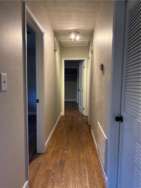 Building Photo - 4795 Manor Dr SW