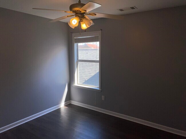 Building Photo - 1306 Isle Pointe Dr