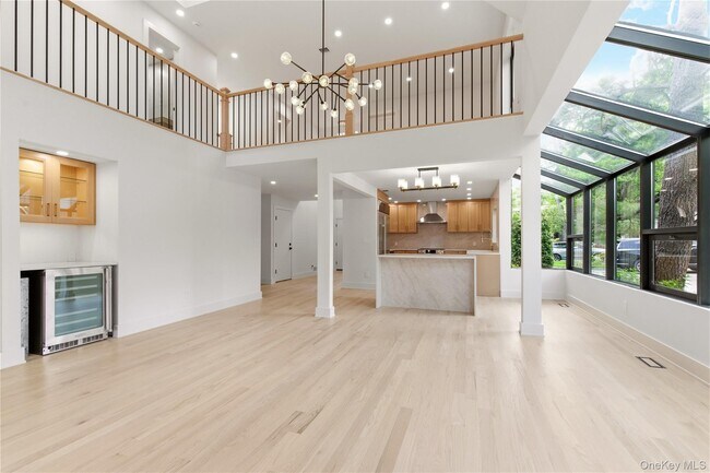 Building Photo - 67 Short Way