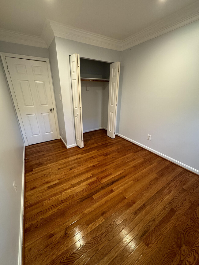 3rd bedroom closet - 2422 S Oxford St