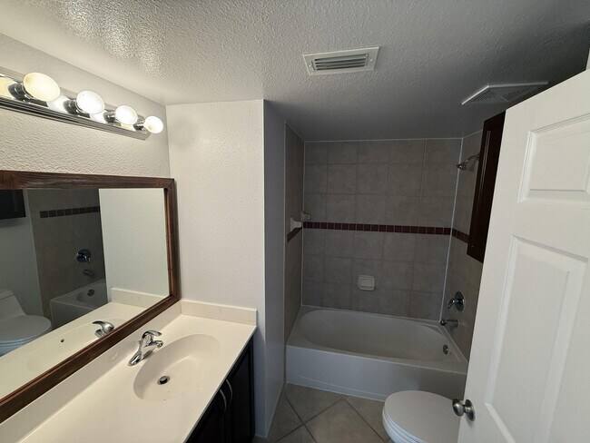 Building Photo - 6386 Emerald Dunes Dr