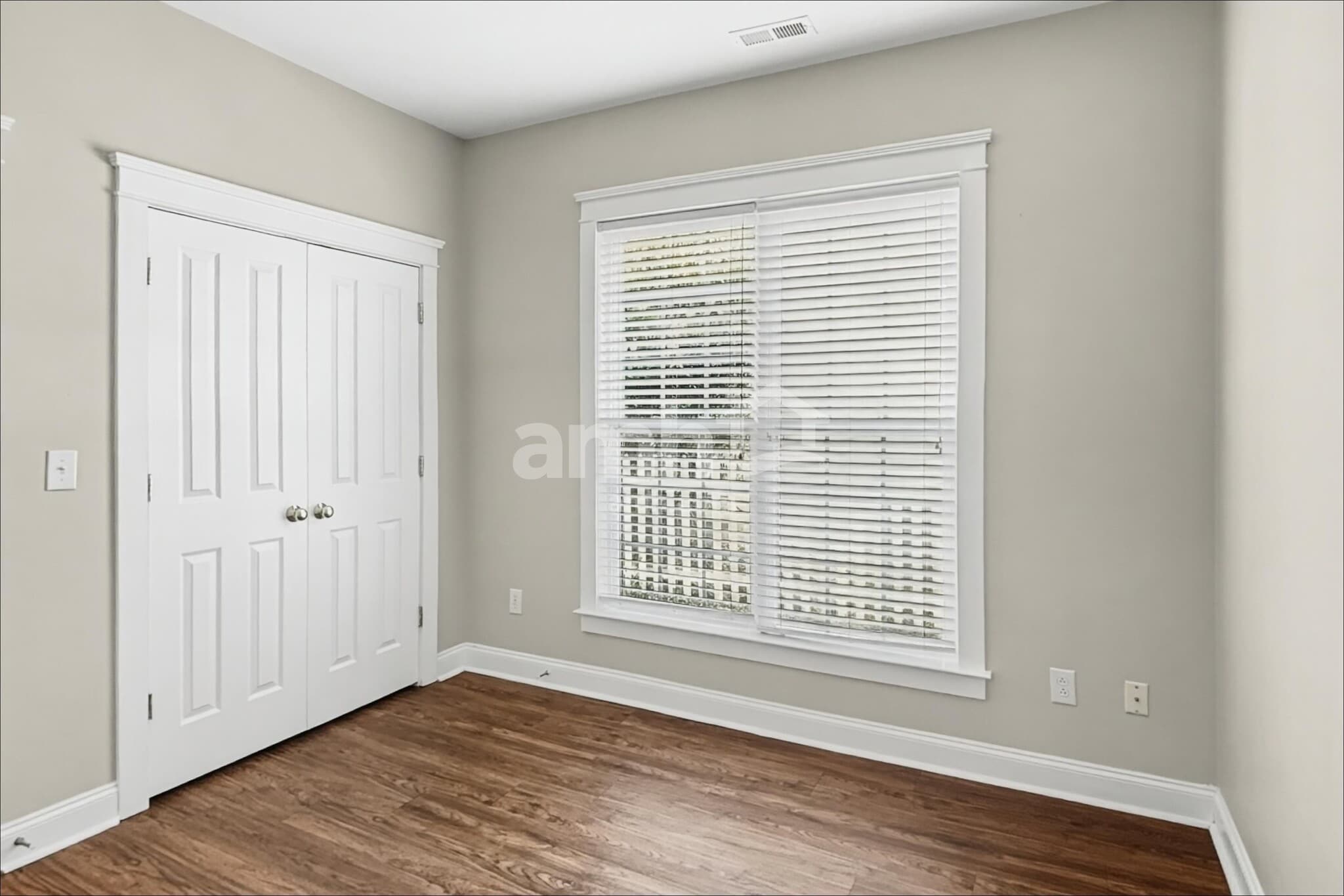 Building Photo - 13640 Swinton Rd