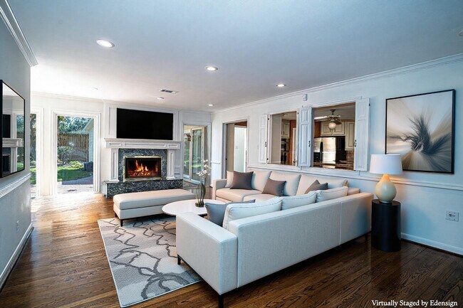 Building Photo - 12127 Tara Dr