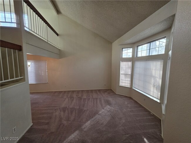 Building Photo - 321 S Bent Creek Dr