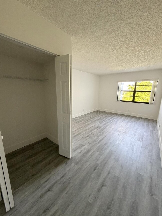 Building Photo - 9235 SW 8th St