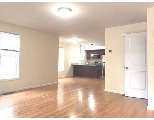 Building Photo - 7-15-17 Callender St