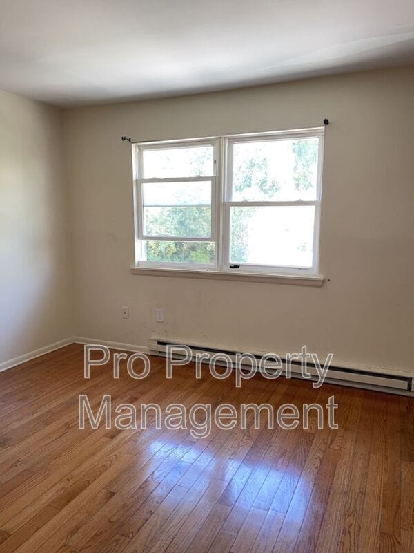 Building Photo - 7-9 Eden Drive