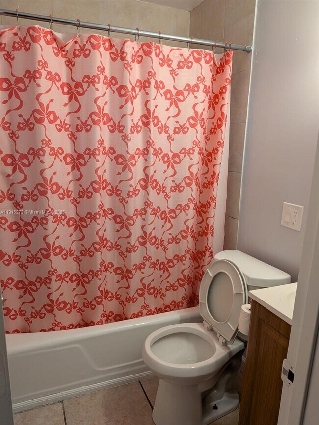 Building Photo - 2132 McKinley St