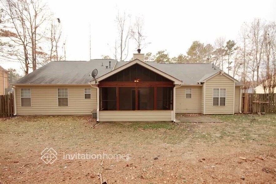 Building Photo - 5551 Quarters Way