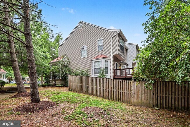 Building Photo - 4872 Ebb Tide Ct