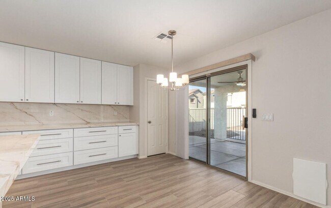 Building Photo - 3734 E Betsy Ln