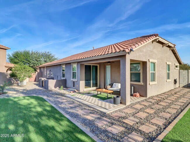 Building Photo - 3405 W Alta Vista Rd