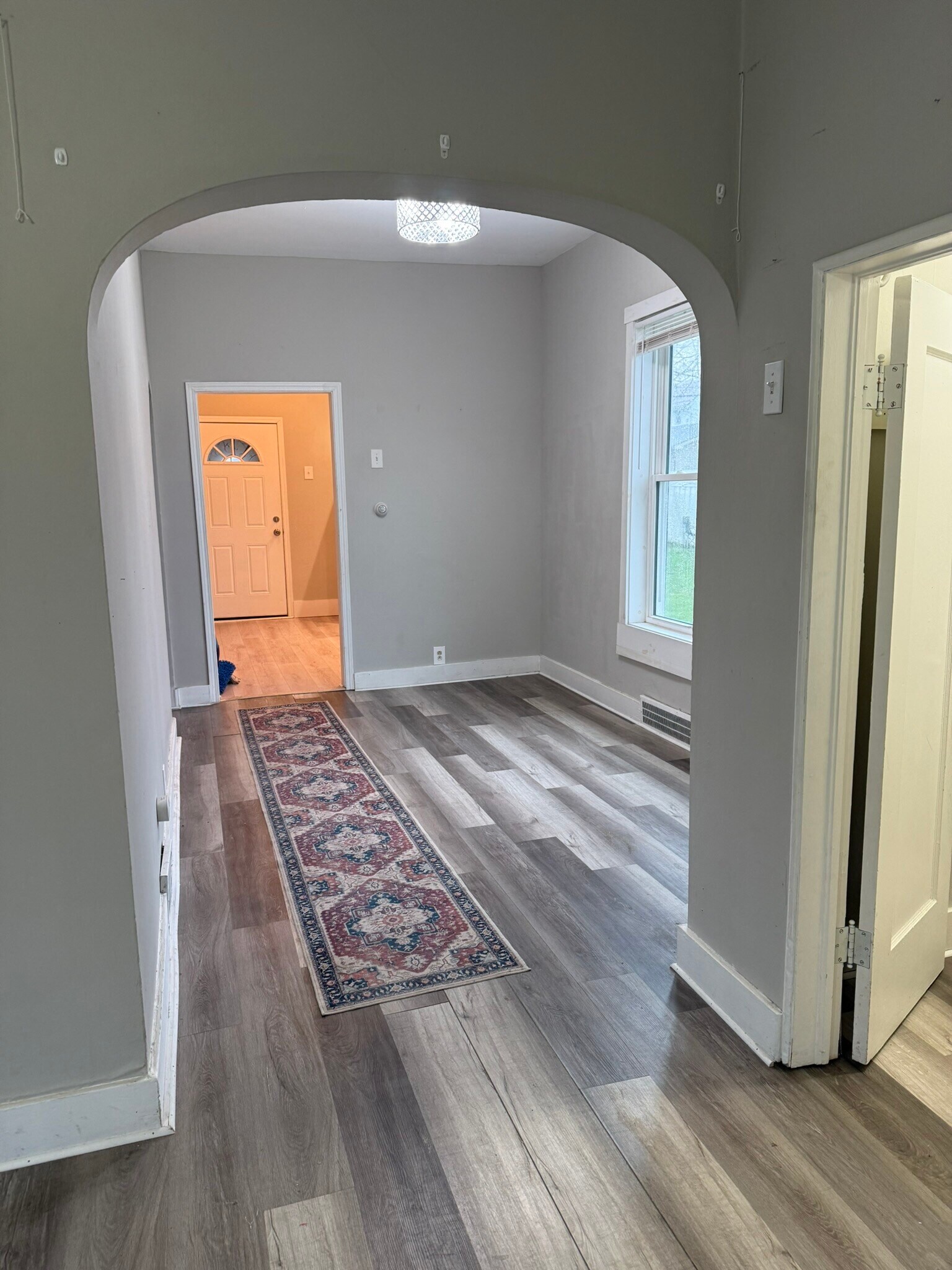 Building Photo - 512 S Randolph St