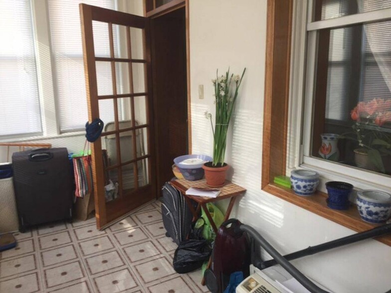 Den/Sun room - 1227 73rd St