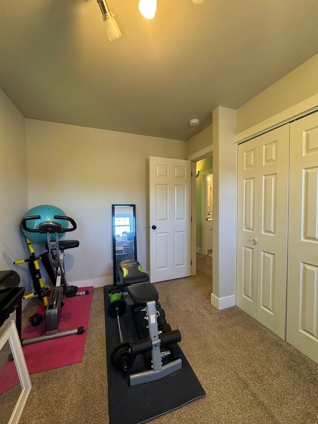 Building Photo - 3-Bed, 3-Bath Home for Lease w/ Rooftop De...