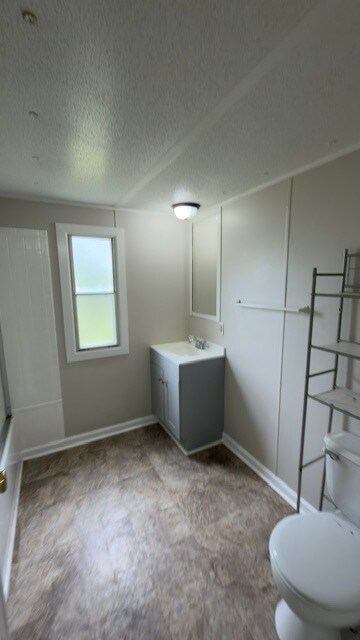 Building Photo - 5742 Stone Whitley Rd