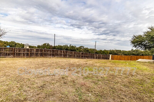 Building Photo - 27429 Emilie Cyn