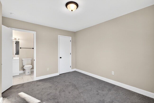 Building Photo - 204 Whitherspoon Ln