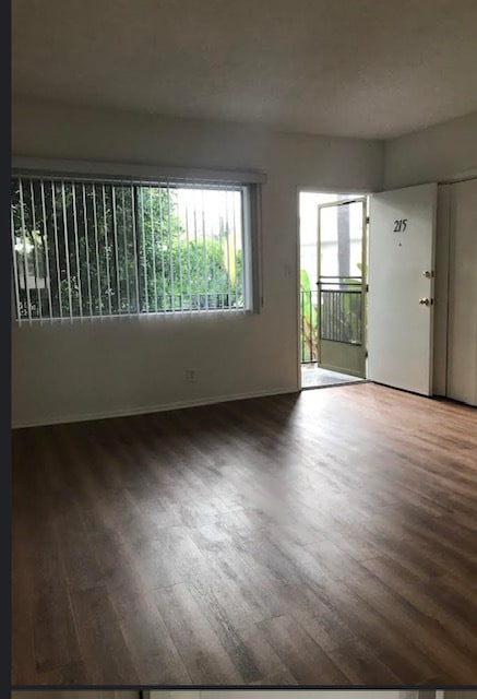 Building Photo - Crestwood Apartments