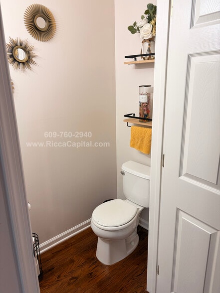 Building Photo - 145 Yorktown Blvd