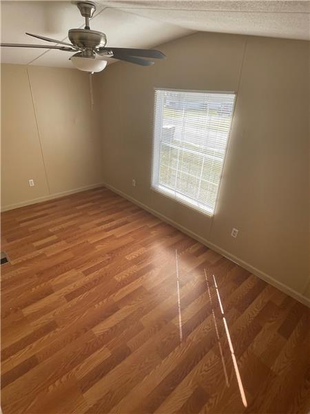 Building Photo - 128 Oxford Ln