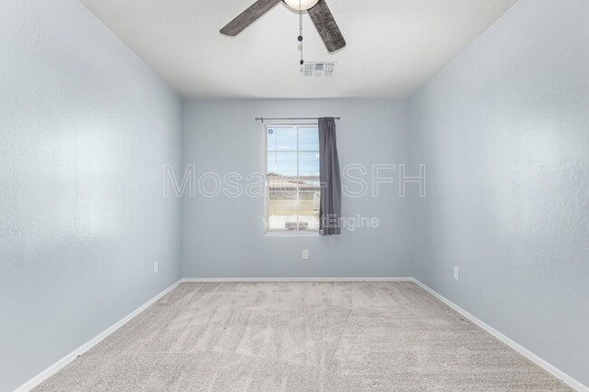 Building Photo - 1517 E Saint Catherine Ave