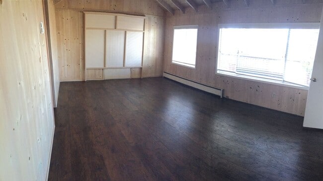 Building Photo - 1563 Sonado Rd