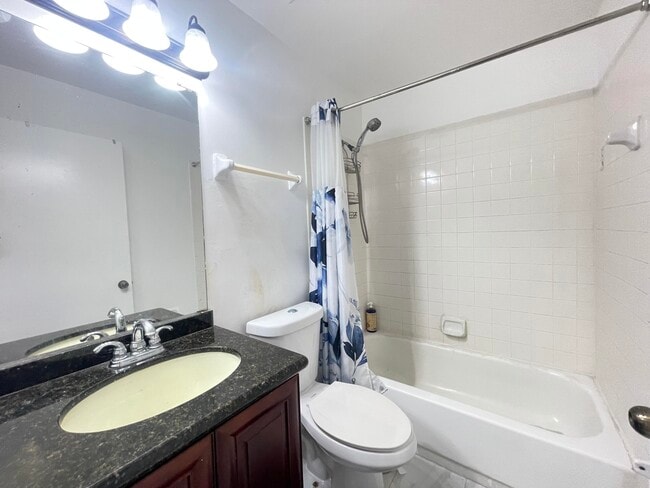 Building Photo - 3445 NW 44th St