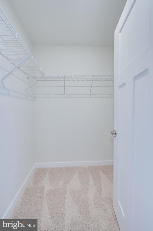 Building Photo - 14 Trotting Rd