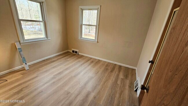 Building Photo - 12 Anderson Dr