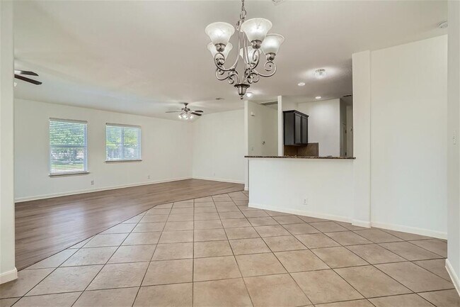 Building Photo - 1909 Ripple Creek Ct