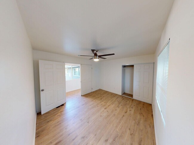 Building Photo - 6180-6182 Mary Lane Dr.
